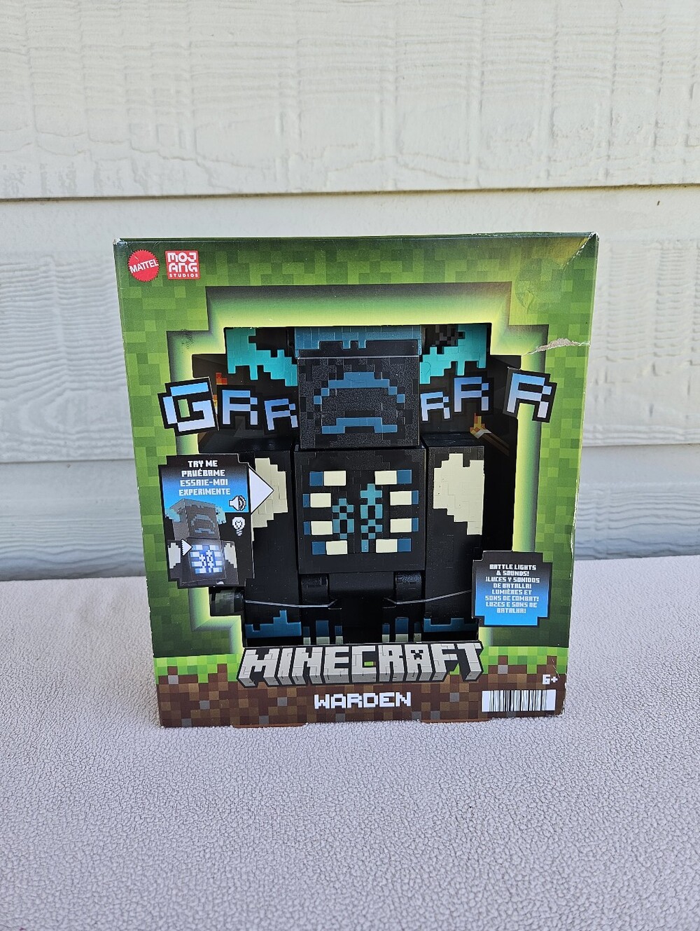 Mattel Minecraft Warden Action Figure HHK89 Lights Sounds Mojang